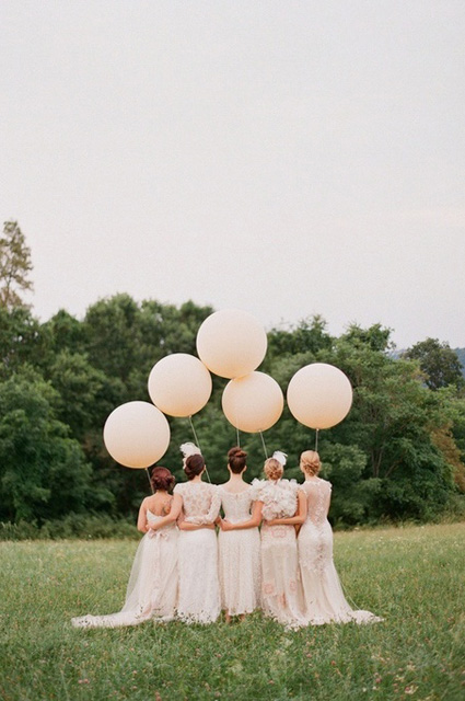 Whimsical_Wedding_Inspiration-_Decorating_With_Balloons__3.jpg