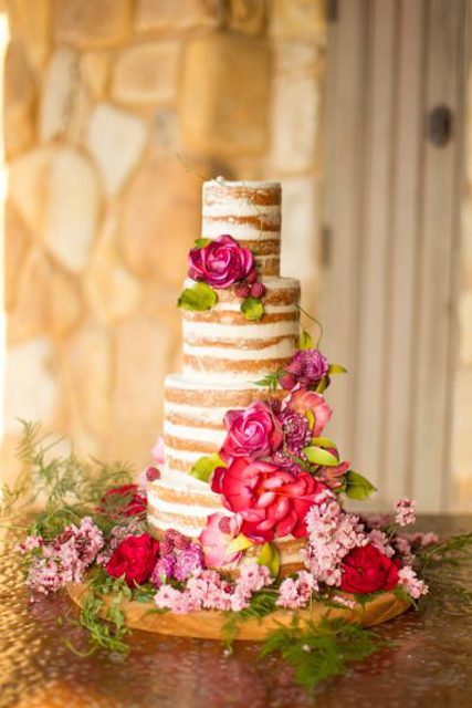 creative wedding cakes (5).jpg