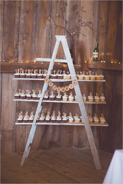 decorating with ladders (7).jpg