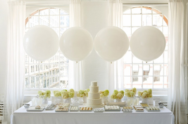 Whimsical_Wedding_Inspiration-_Decorating_With_Balloons__8.jpg