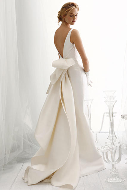 back of wedding dress (5).jpg