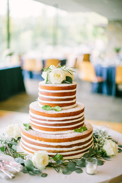 creative wedding cakes (7).jpg