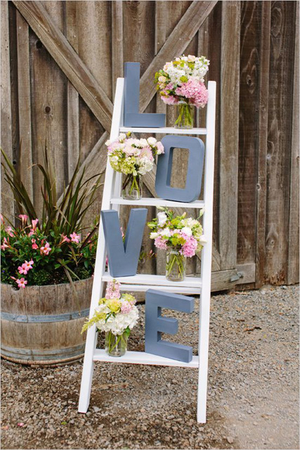 decorating with ladders (8).jpg
